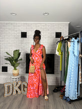Load image into Gallery viewer, Tropical Paradise Maxi Dress
